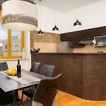 Artistic Luxury Flat With Colosseum View Apartamento Pula